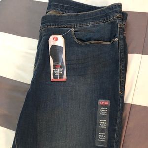 Levi’s skinny jeggings